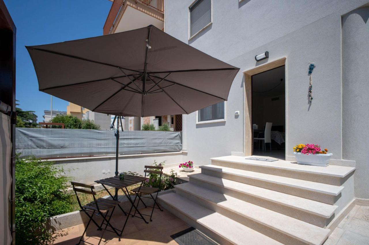 Wepuglia - Sunflower House Monopoli Exterior photo